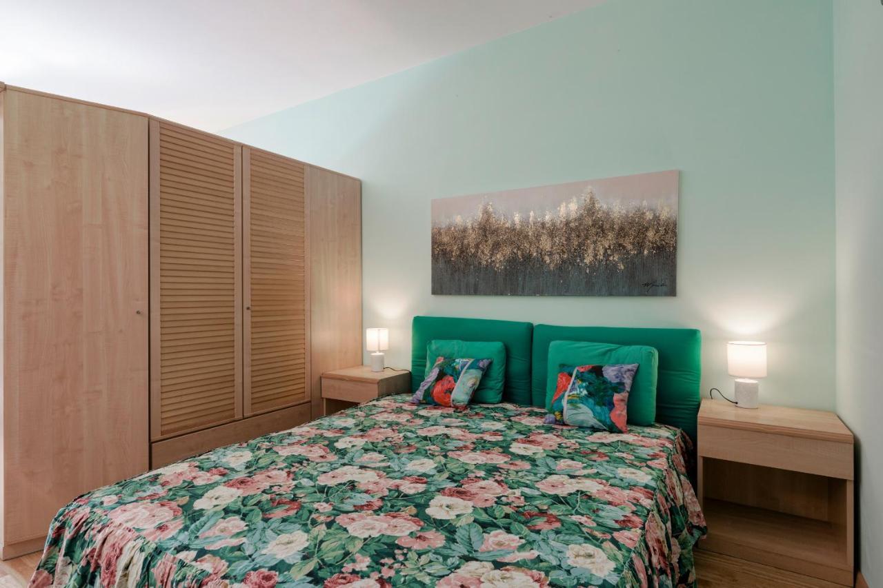 Azzurra Suite - Monolocale Con Piscina E Wifi Sirmione Zewnętrze zdjęcie