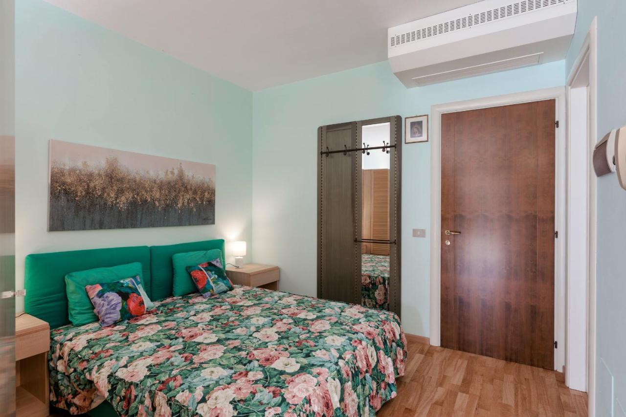 Azzurra Suite - Monolocale Con Piscina E Wifi Sirmione Zewnętrze zdjęcie