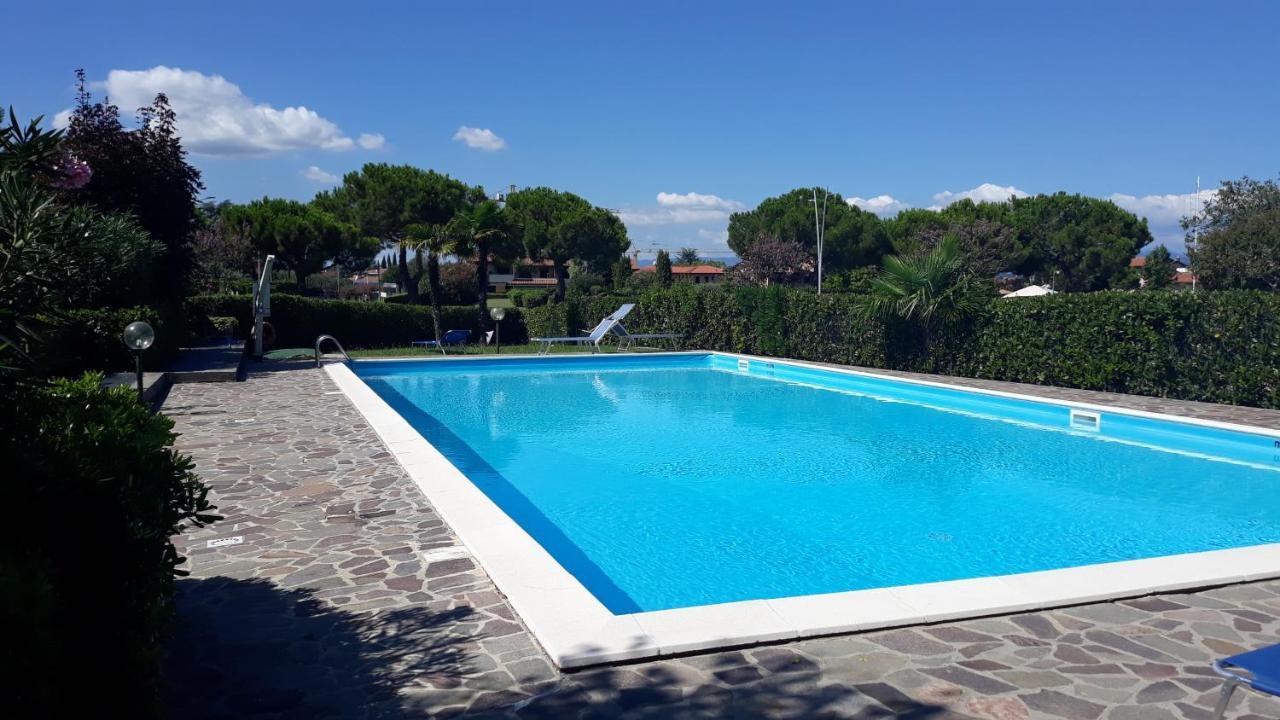 Azzurra Suite - Monolocale Con Piscina E Wifi Sirmione Zewnętrze zdjęcie